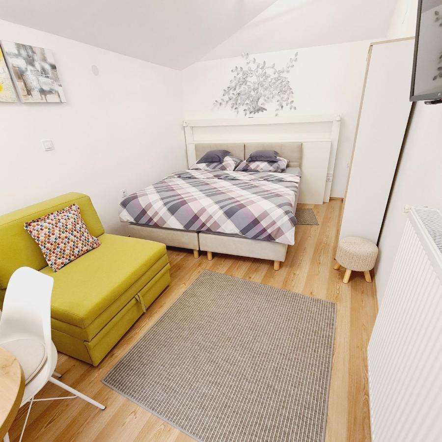 Cozy Studio Apartment Tian In Zagreb Eksteriør billede
