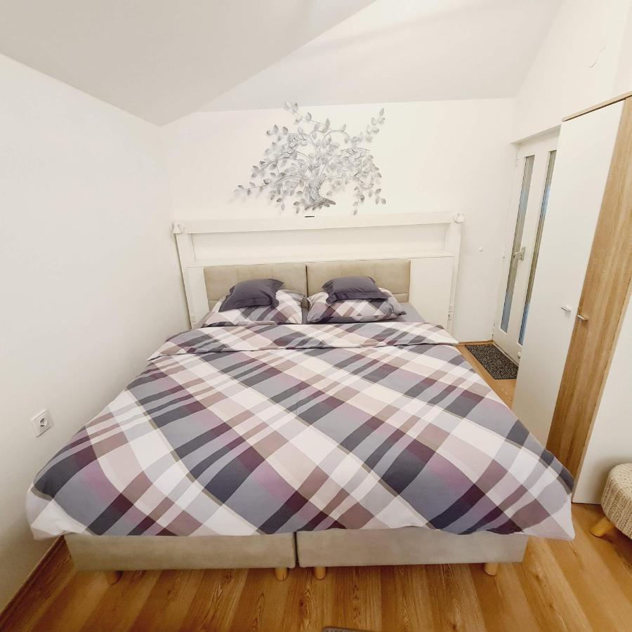 Cozy Studio Apartment Tian In Zagreb Eksteriør billede