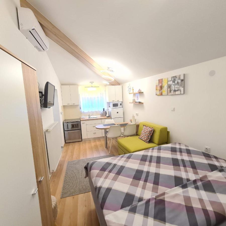 Cozy Studio Apartment Tian In Zagreb Eksteriør billede